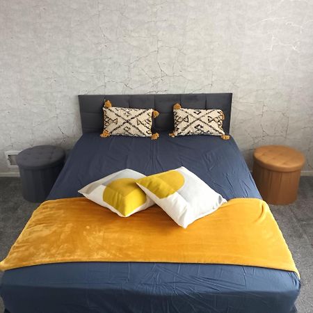 2 Bed Apartment Whitefield Extérieur photo